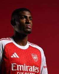 开云官网-莫斯克拉：永远不会说老东家瓦伦西亚坏话 英超风格与西甲不同